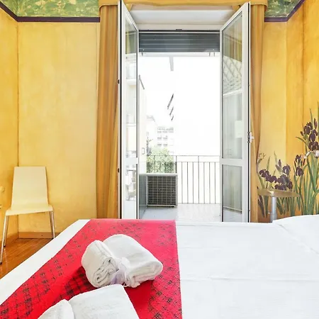 Moscova Balcony Flat Apartment Milan